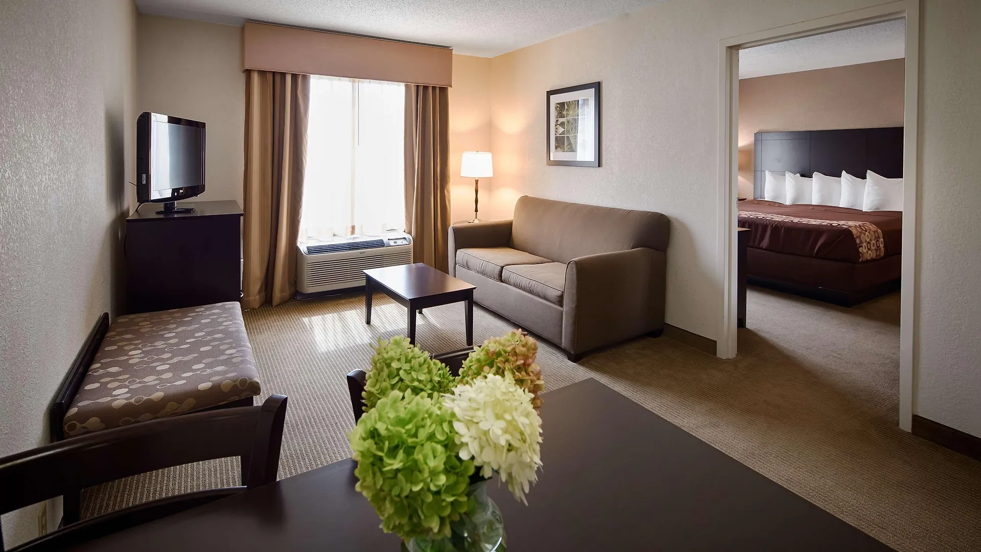 Best Western Suites Columbus 3*,
