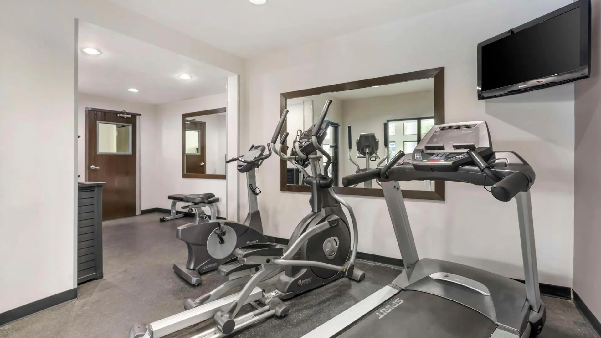 Best Western Suites Columbus 3*,