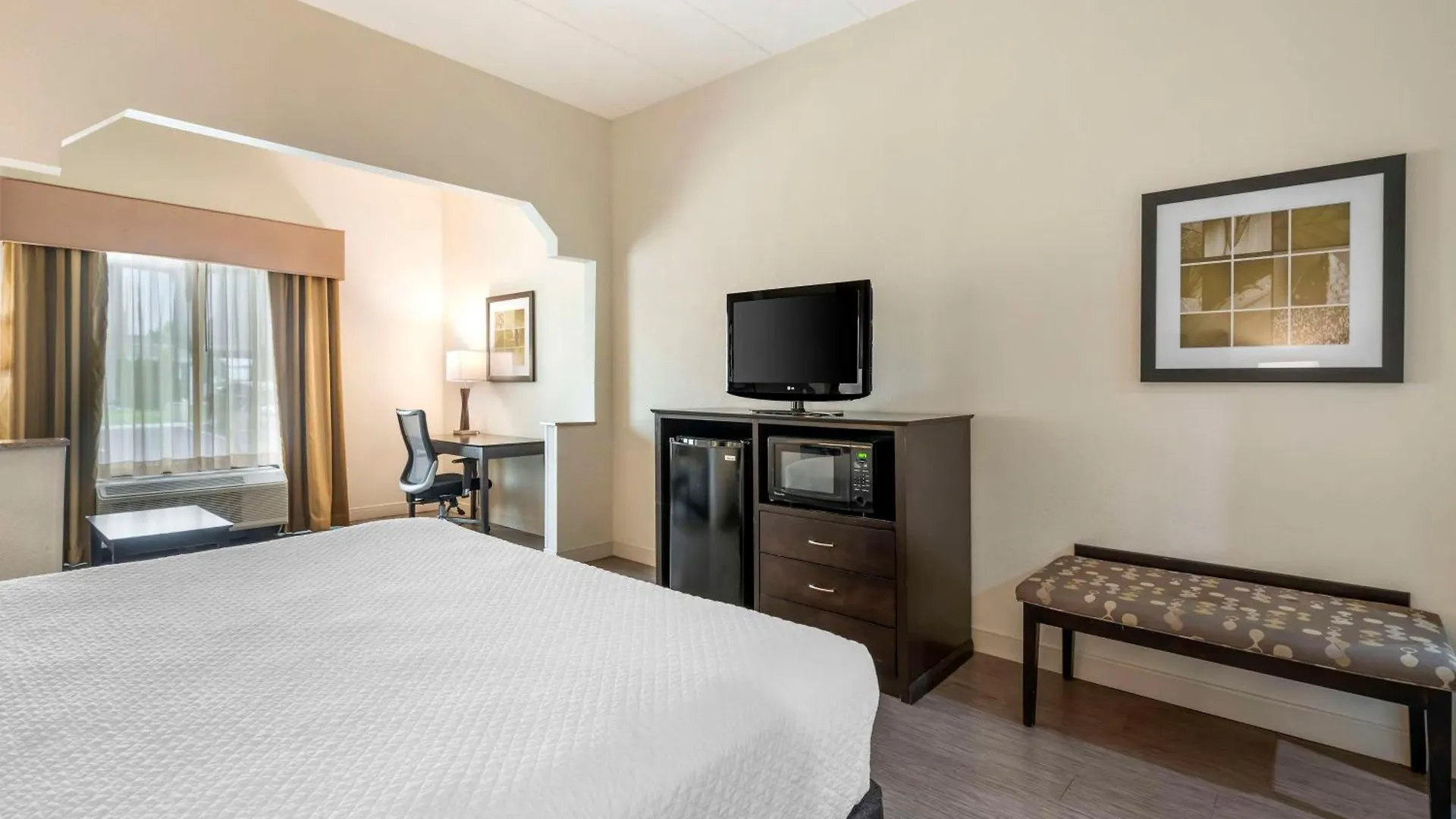 Best Western Suites Columbus Hotel
