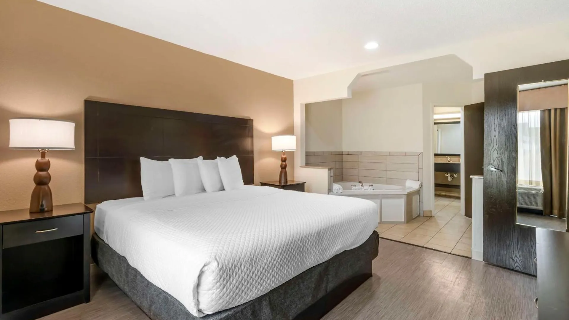 *** Hotel Best Western Suites Columbus United States