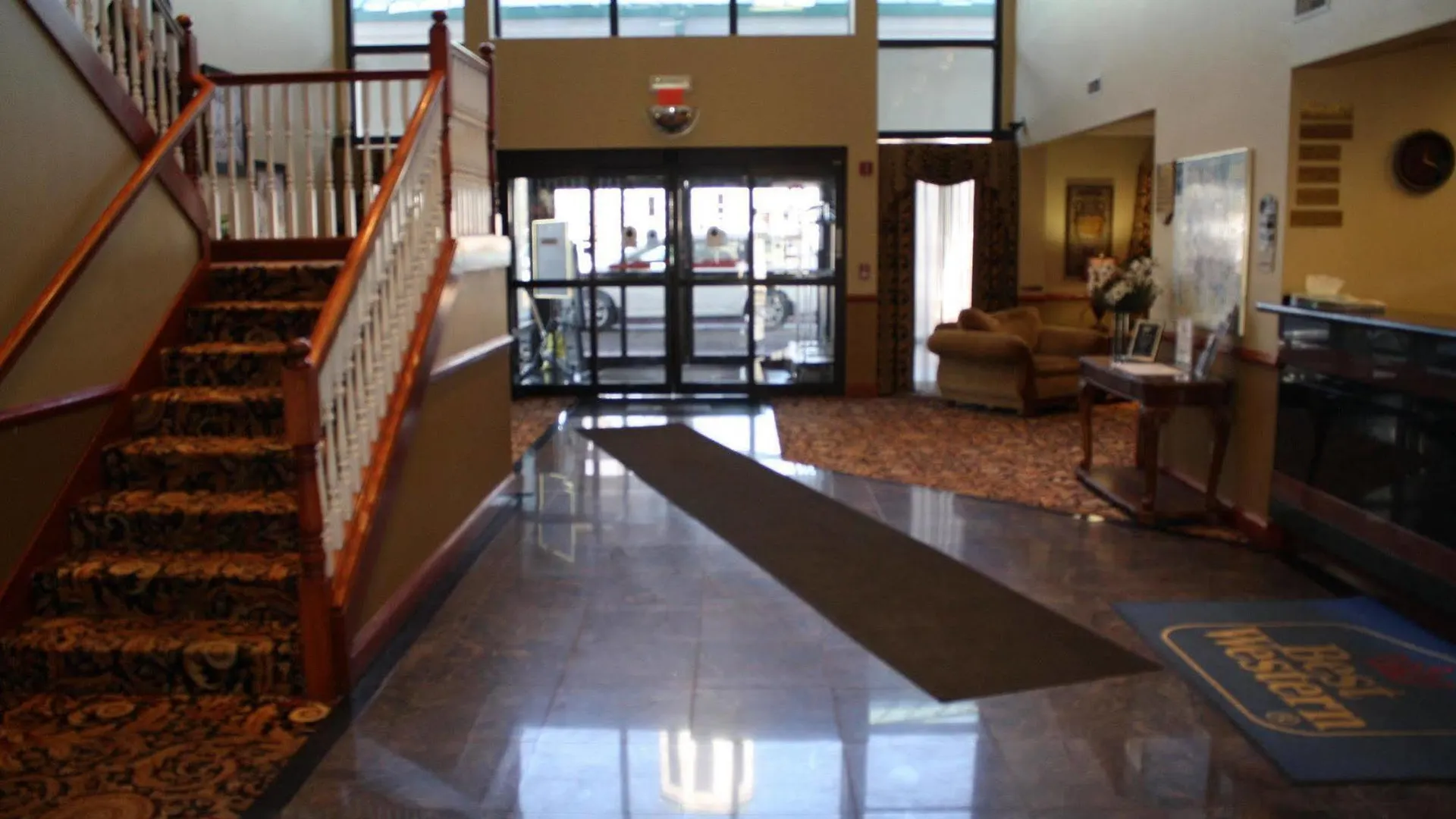 Best Western Suites Columbus 3*,